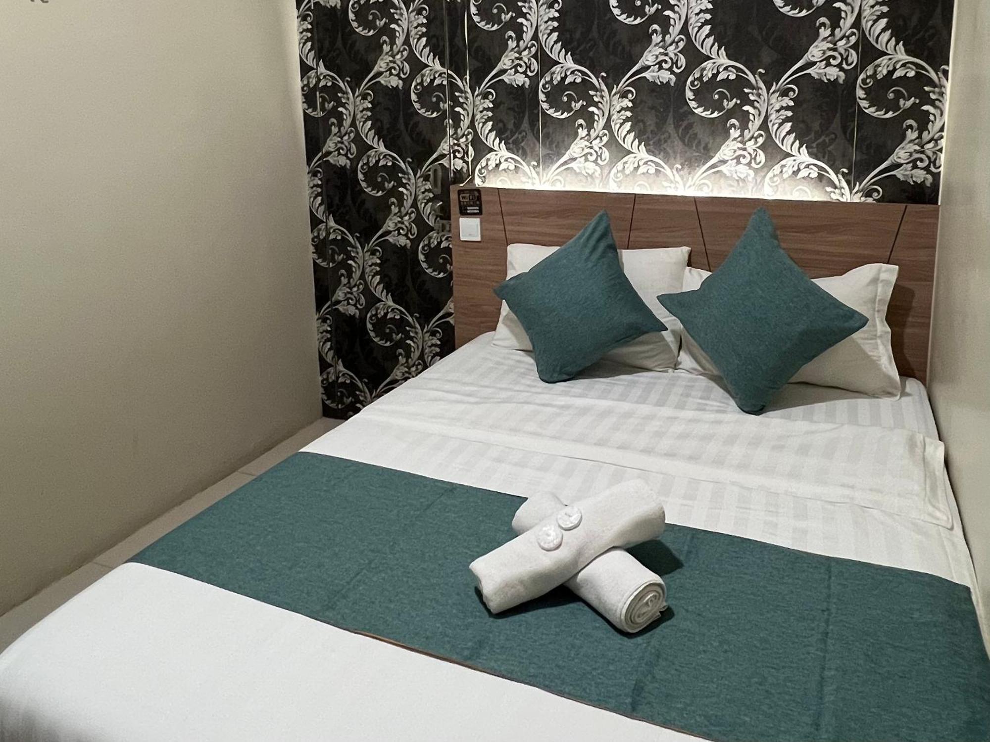 Kuantan Beserah Budget Hotel Exterior foto